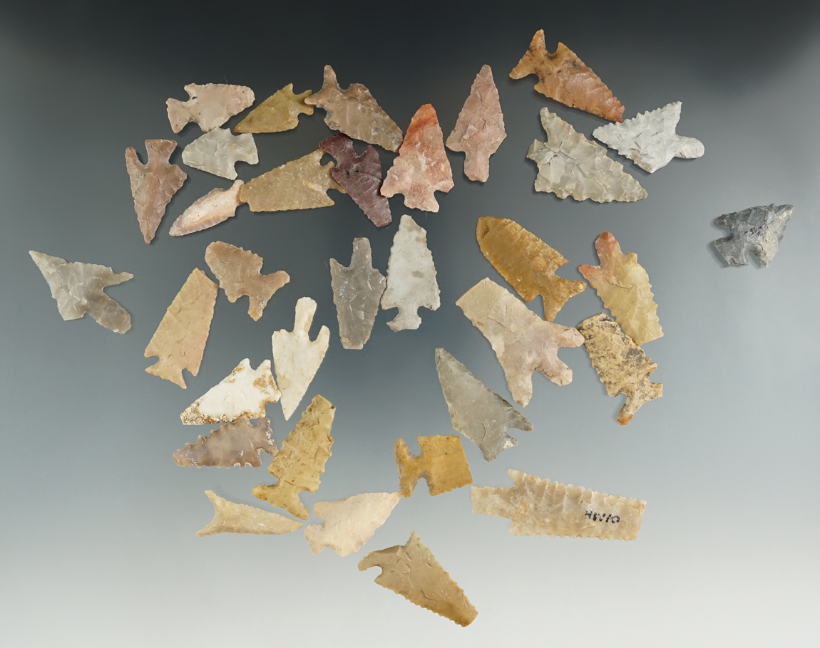 Group of 33 Texas area bird points, all have some damage, but are still excellent examples.