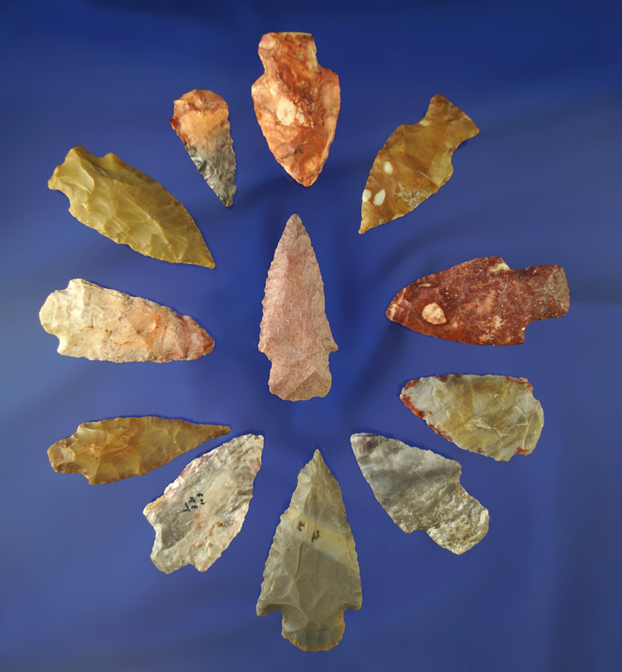 Group of 12 assorted Midwestern arrowheads, largest is 1 3/8".