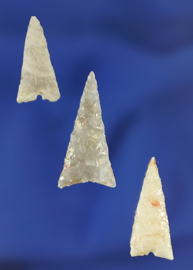 Set of three very well made Triangular arrowheads, largest is 15/16"  Southwestern U. S.