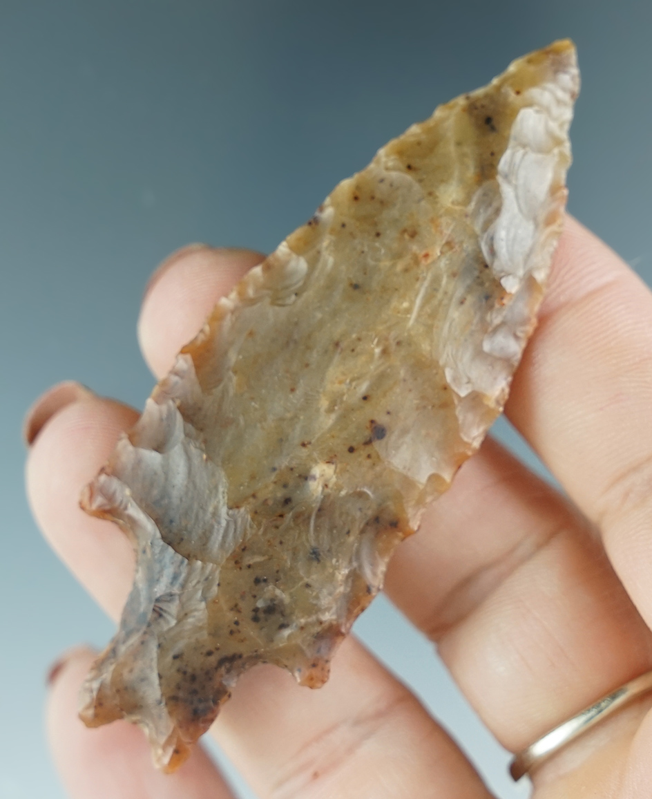 2 15/16" narrow stem Pedernales made from beautiful semi-translucent Agate. Found in Texas.