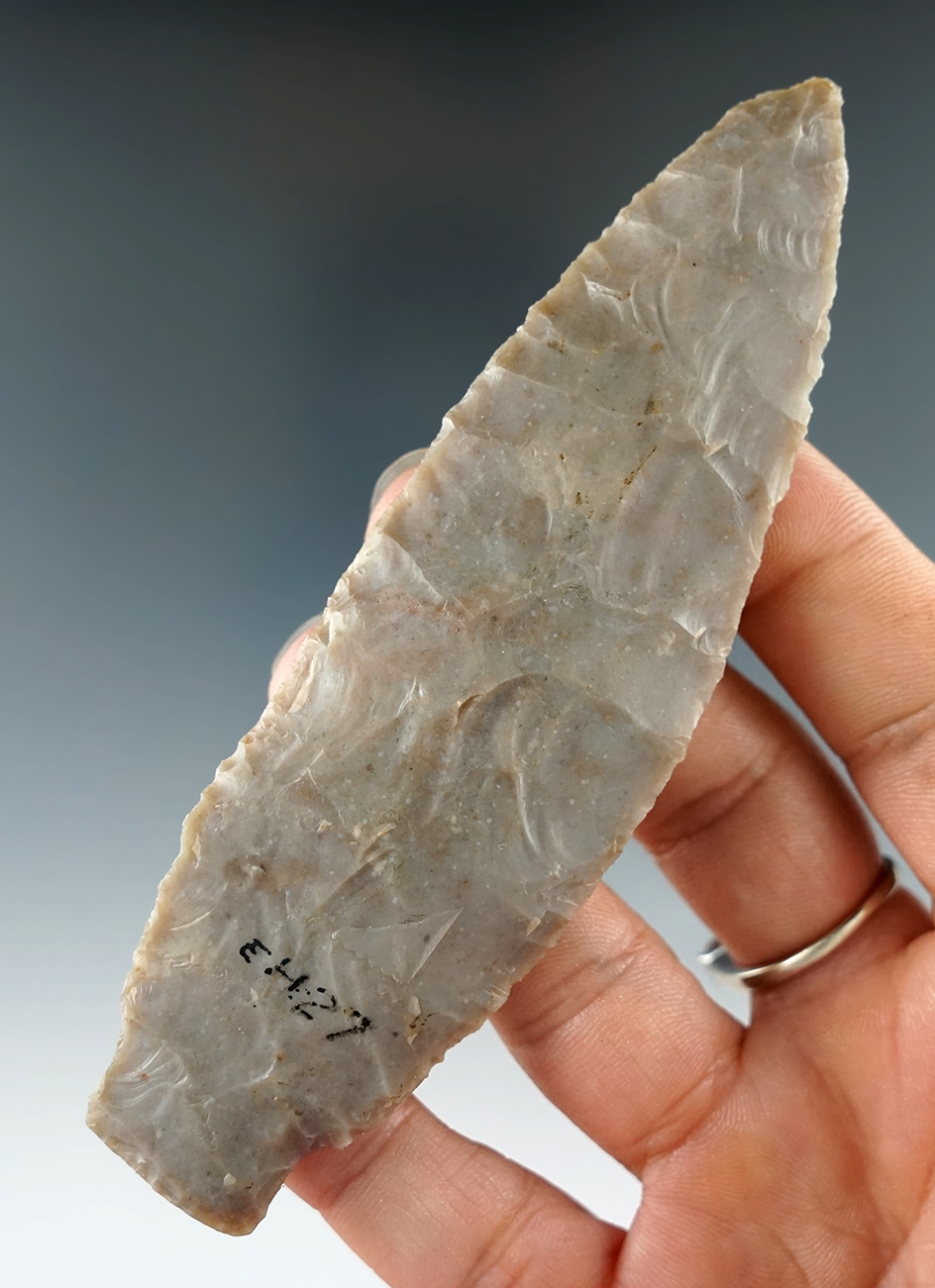 Uniquely styled 4 9/16" Stemmed Knife. Edwards Plateau Chert. Texas. Comes with a Perino COA.