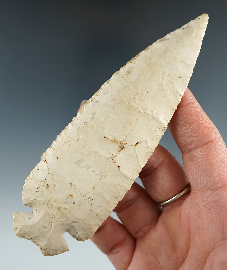 4 15/16" Nicely patinated and well flaked Dovetail. Calhoun Co., Illinois. Rogers and Perino COAs.