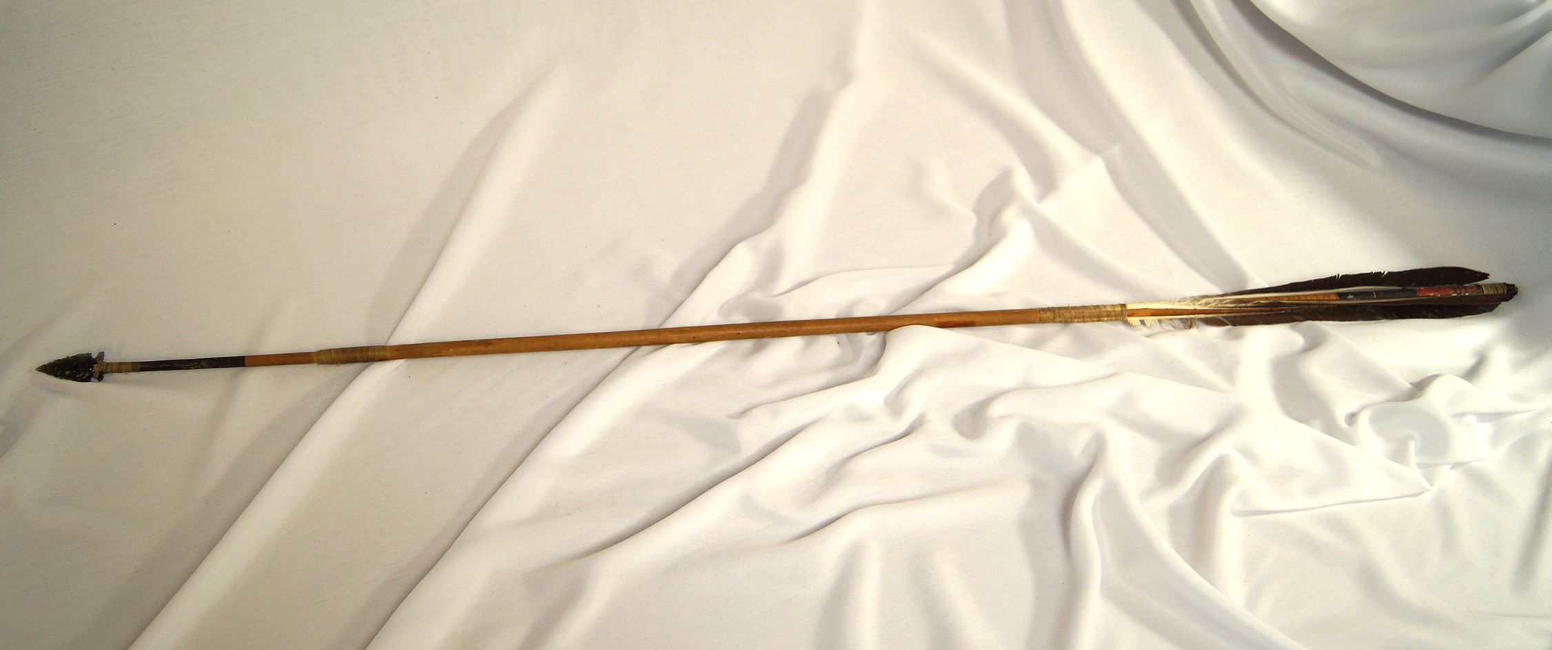 Very well crafted contemporary Apache Style Arrow that makes a great display item.