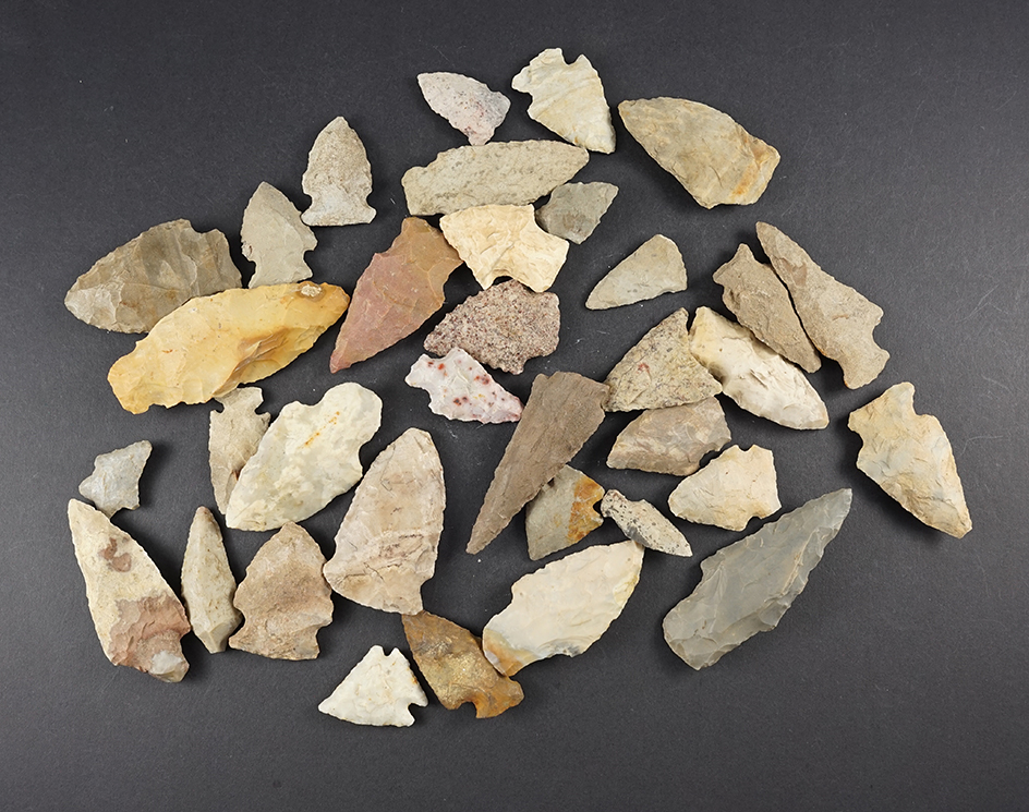 Set of 35 Midwest points. Most are in good condition. The largest is 2 7/8".