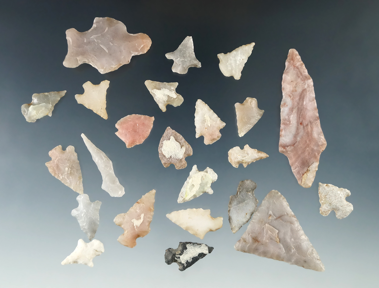 Group of assorted bird points and arrowheads, largest is 2 3/16".  Red and little Missouri rivers.