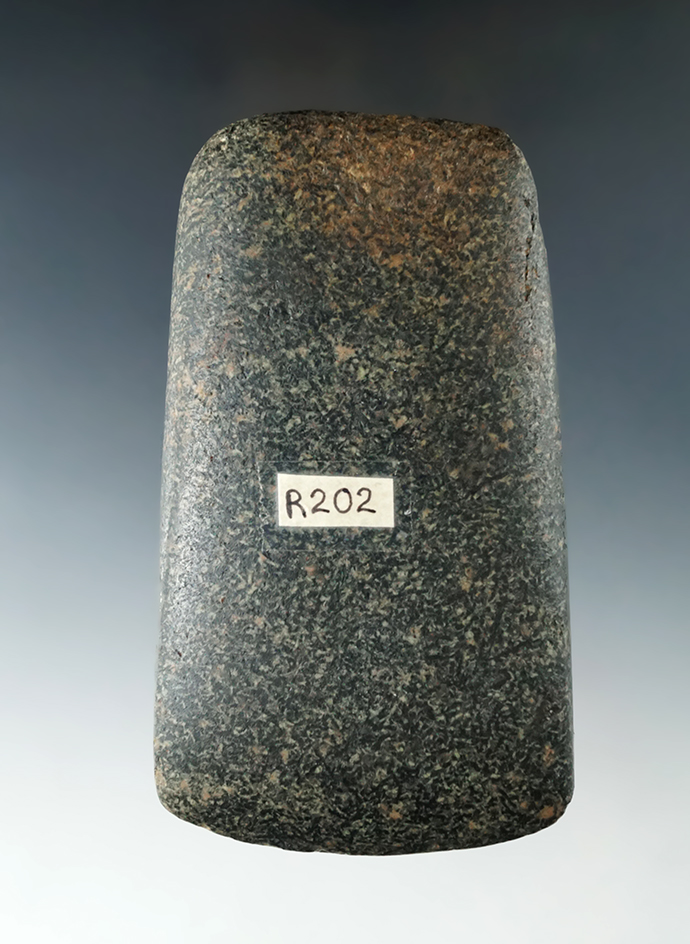 Excellent style and craftsmanship on this 4 1/4" long classic style squared poll Hopewell Celt