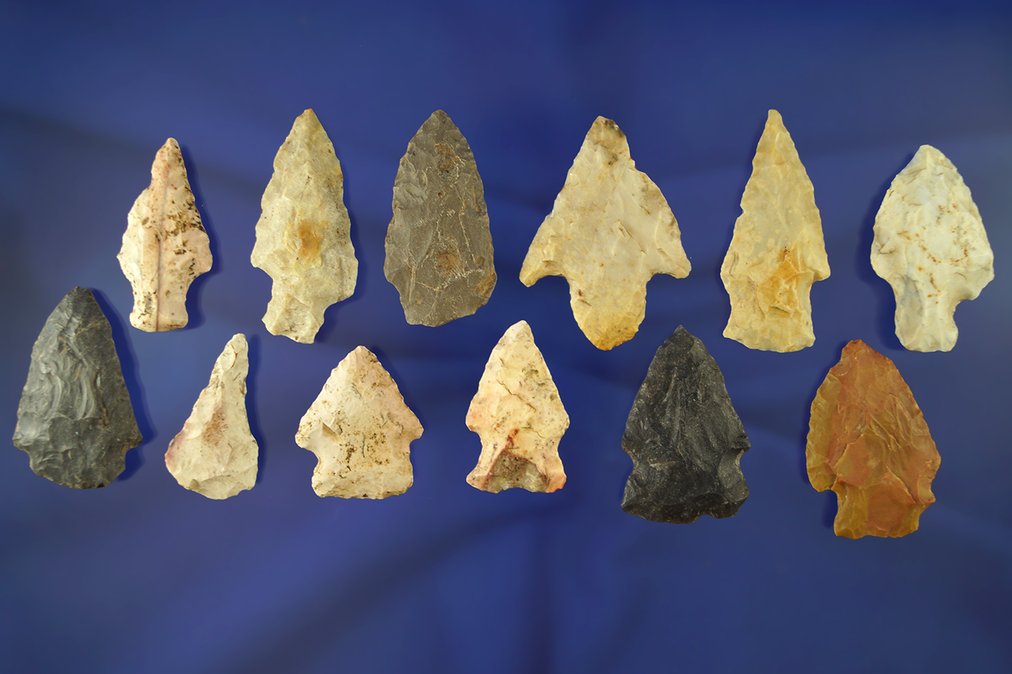 Set of 12 assorted Midwestern arrowheads, largest is 2".