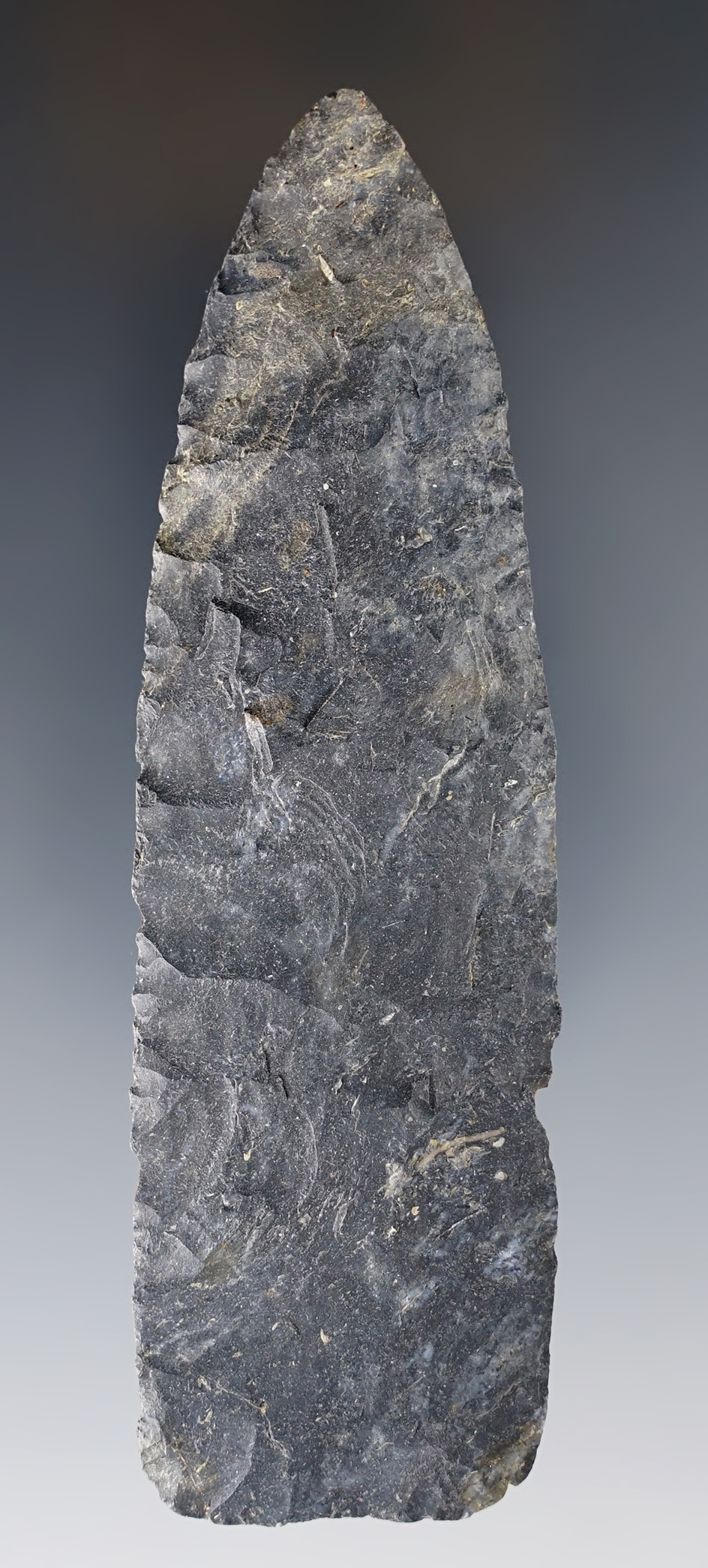 4 11/16" Plano blade made from Nellie variety Coshocton Flint.