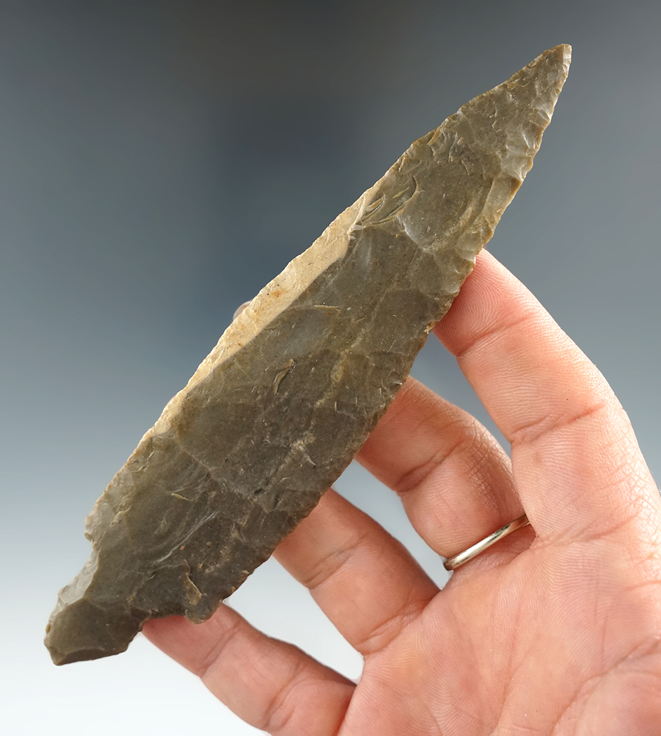 5 3/8" Turkeytail made from Clifton Chert. Found on the Tennessee River in Harding Co., TN.