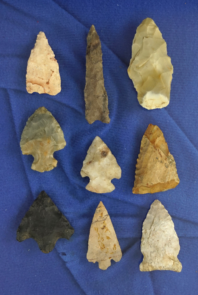 Set of nine assorted Midwestern arrowheads, largest is 1 3/4".