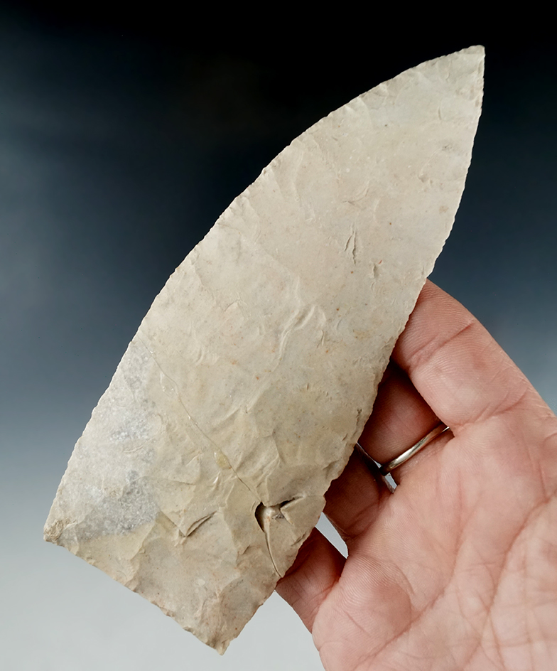 Large 5 3/4" blade found in Texas is been broken and glued.