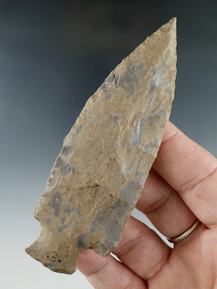 4" Motley point made from Fort Payne chert found in will Co., Illinois. Davis G-9 COA.