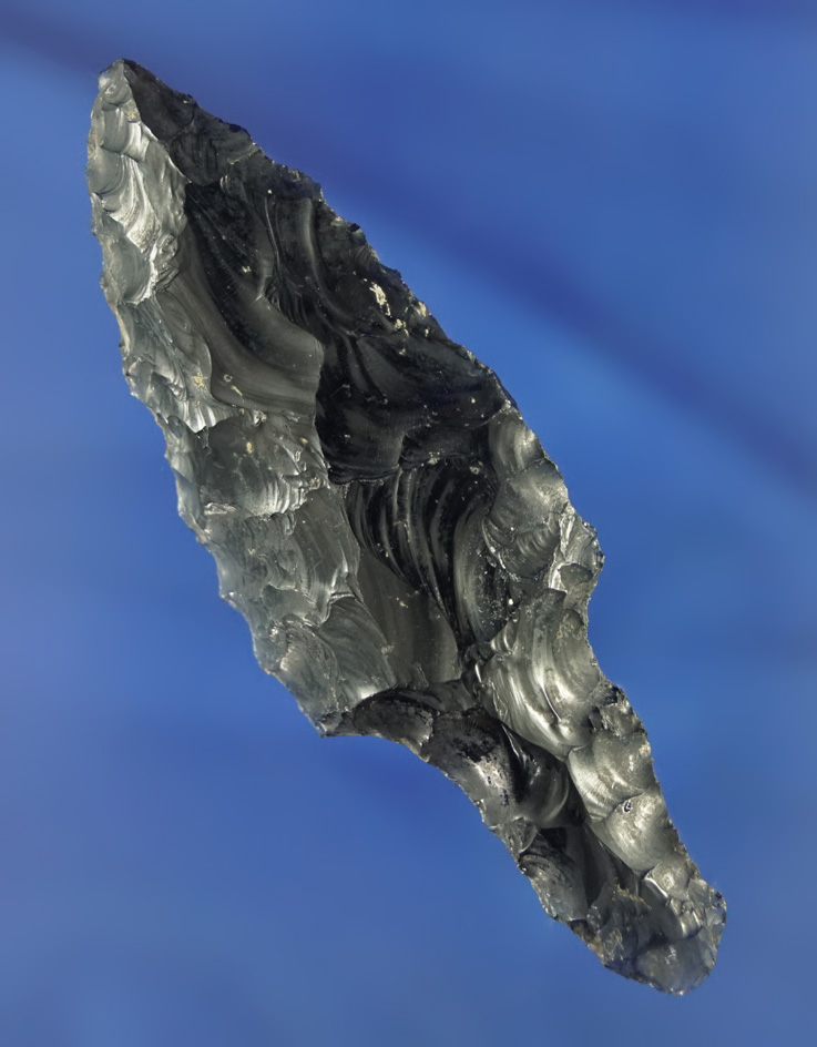 3" obsidian Parman with a nice long stem found in Oregon. Material is nicely translucent.