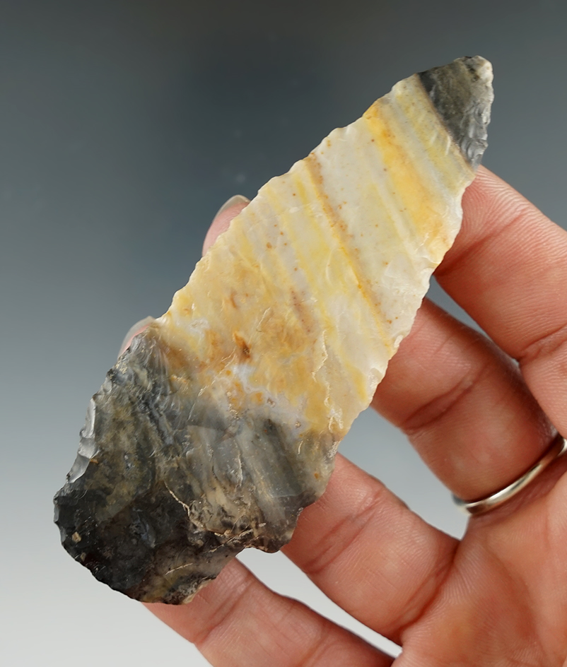 3 1/2" Scottsbluff made from Mozarkite Chert, found in Miller Co., Missouri. Motley COA.