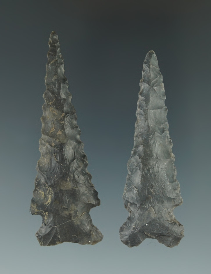 Museum Deaccession! Pair of Ensor points that are nicely made found in Texas.