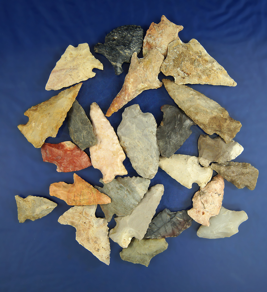 Group of 24 assorted Midwestern Arrowheads, largest is 2 1/2".