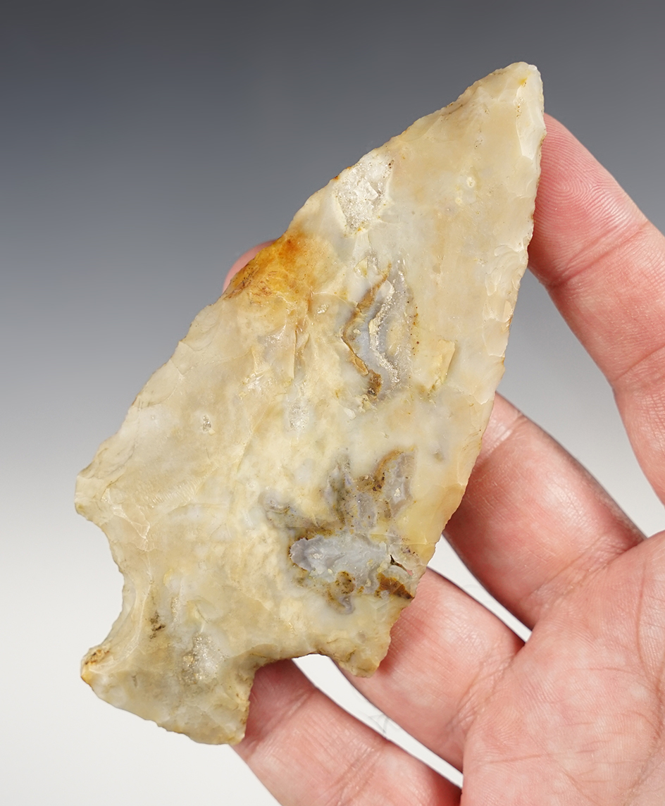 4 3/4" Flint Ridge Hopewell found in Logan Co., Ohio. Ex. Frank Meyer collection.