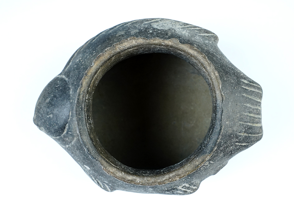 7" x 5 1/2" wide Fish Effigy Pottery Bowl found in Cass Co., Illinois. Initials "KY" on bottom.