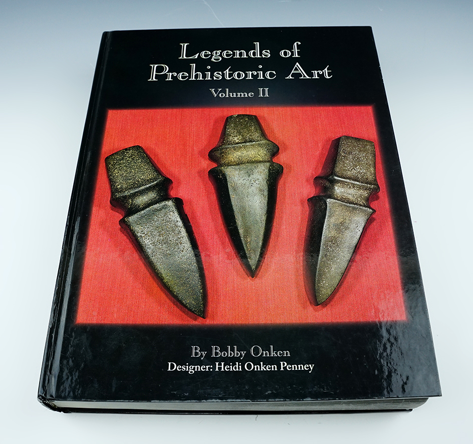 Hardcover book with 592 pages, nearly all in full color! "Legends of Prehistoric Art - Volume 2"