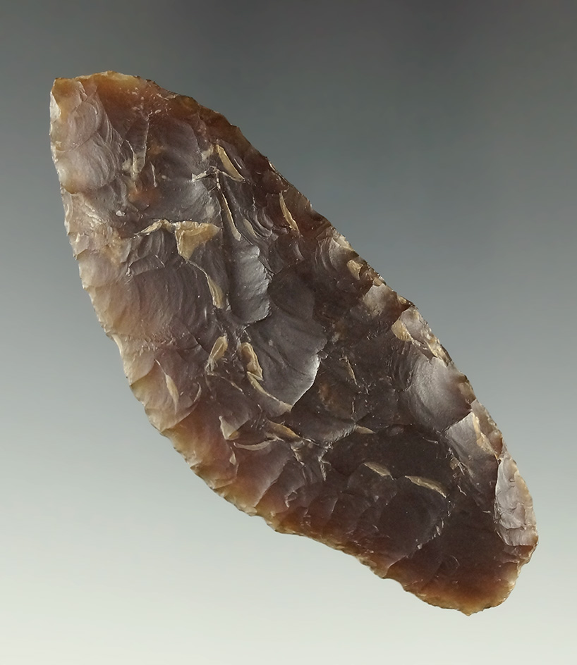 2 3/4" Knife River Flint shouldered Knife found in the High Plains region.
