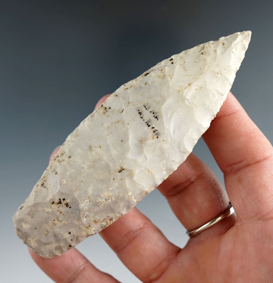 4 1/8" Sedalia made from Burlington chert found on the Gasconade River in Missouri.