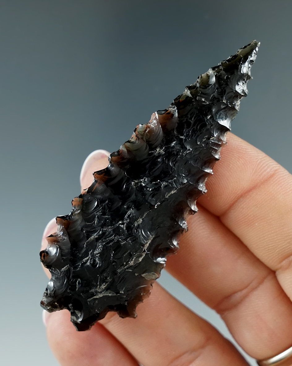 Excellent style and craftsmanship! 2 3/4" well styled heavily serrated obsidian Gatecliff Split Stem