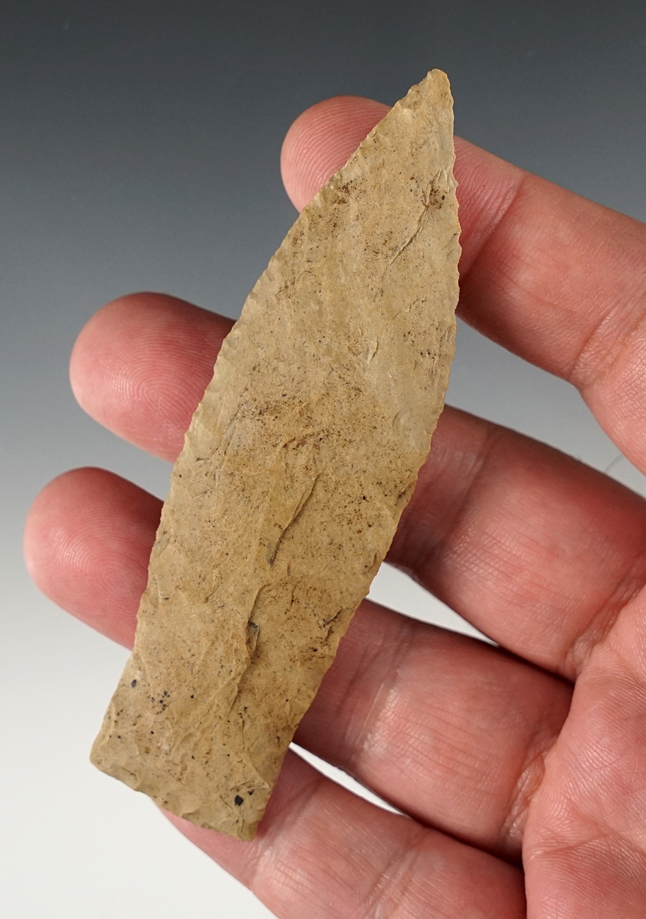 Fine 3 3/4" Copena found in Benton Co., Tennessee. Well patinated.