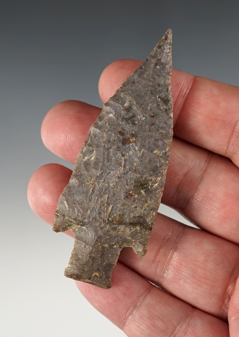 3 1/8" Buck Creek found in Tennessee. Nicely made with a needle tip.