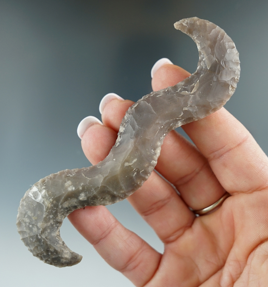 4 1/4" Mayan eccentric in excellent condition with good patina found in Belize.