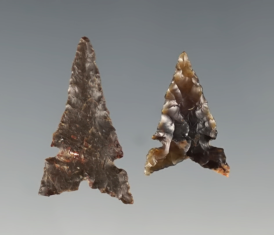 Pair of well made Desert Sierra points found in Oregon. The largest is 1 1/16".