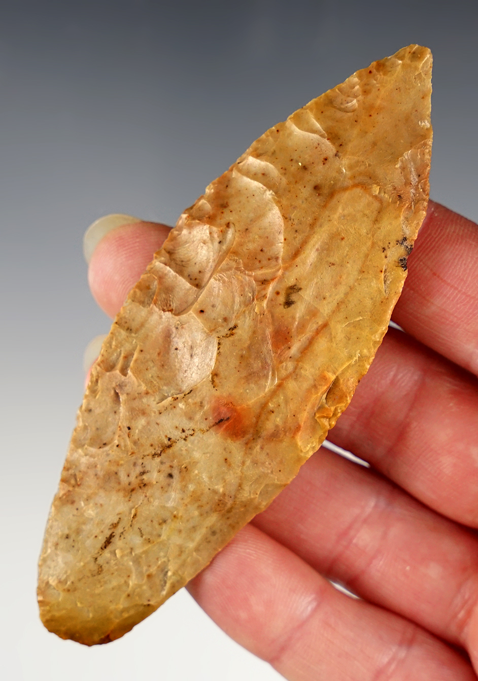 3 15/16" Knife made from Carter Cave Flint. Ex. Dodd collection. 