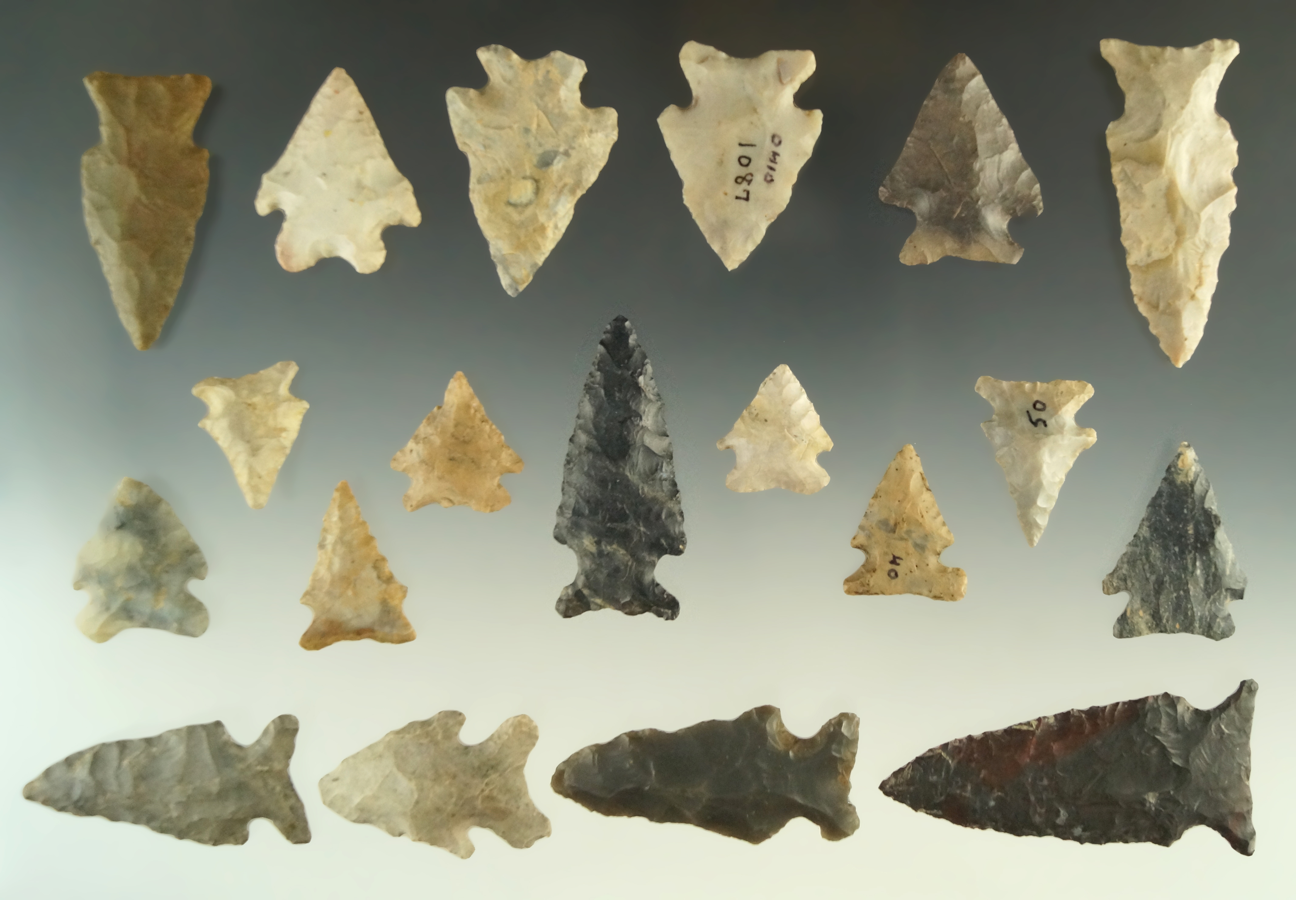 Group of 19 Assorted Ohio Arrowheads made from various materials, largest is 2 13/16".