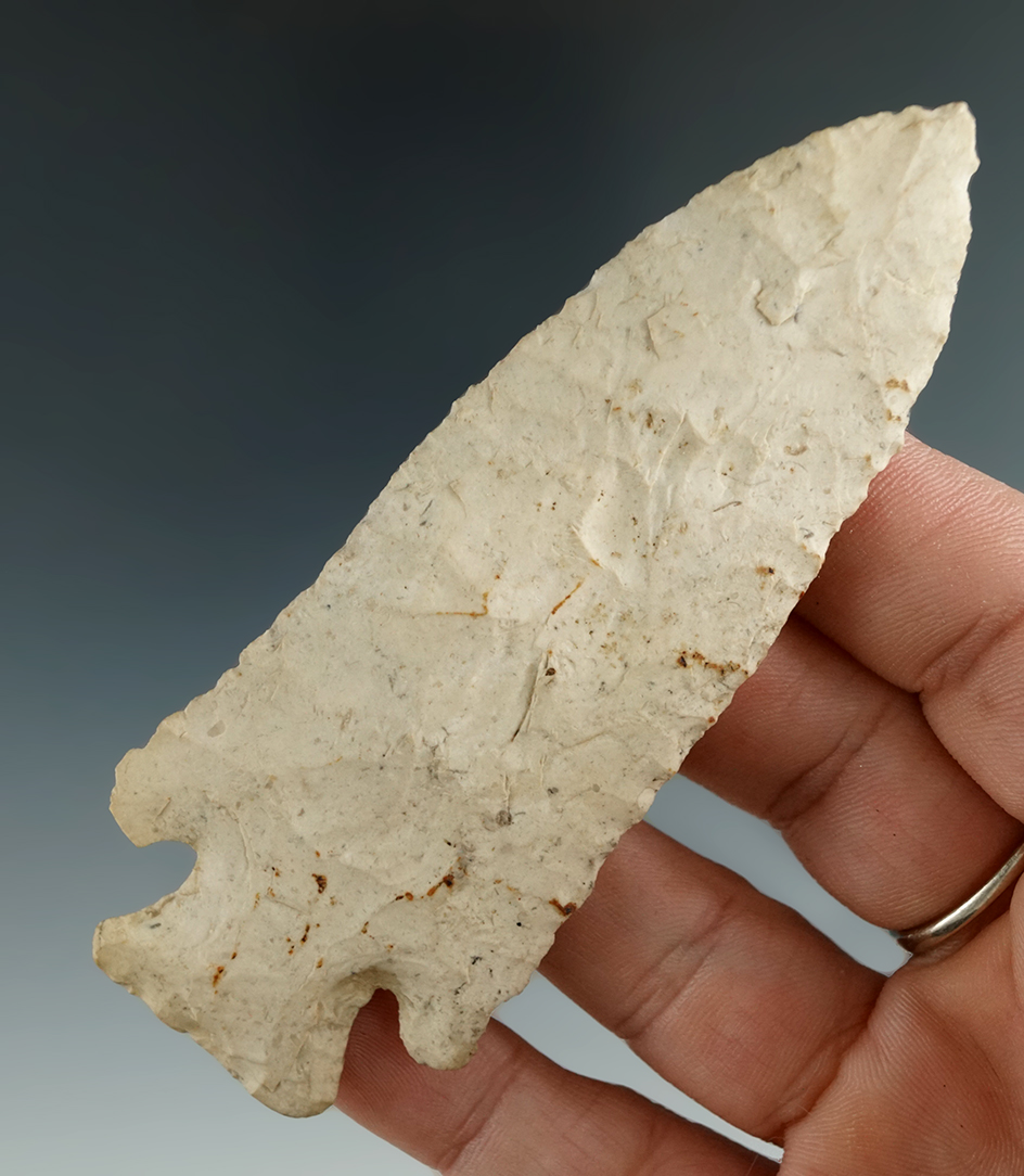 3 3/8" Short Stemmed Knobbed Hardin found in Illinois.