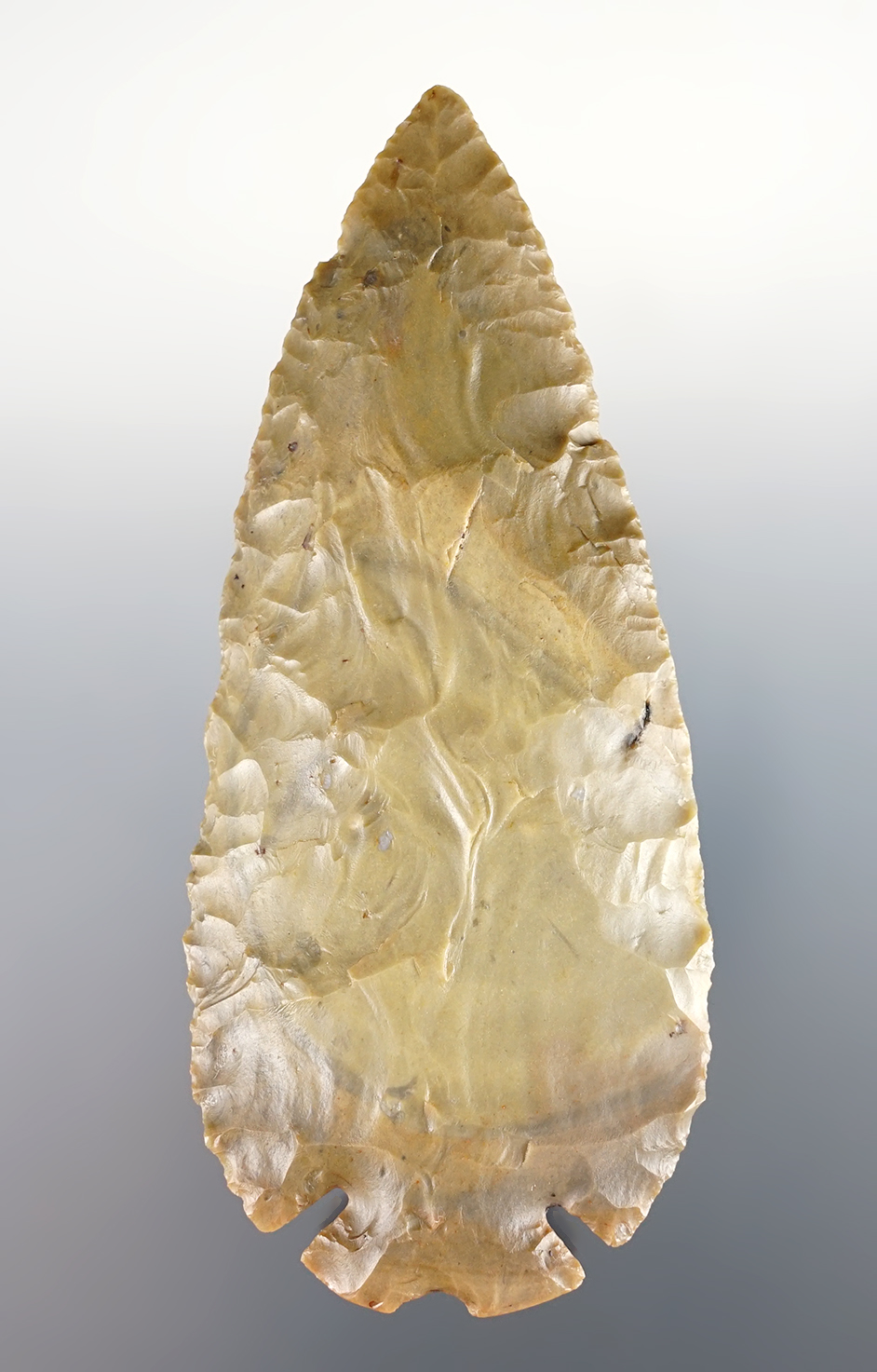 4 5/8" classic Notch Base Dovetail with excellent flaking. Found in Southern Ohio.